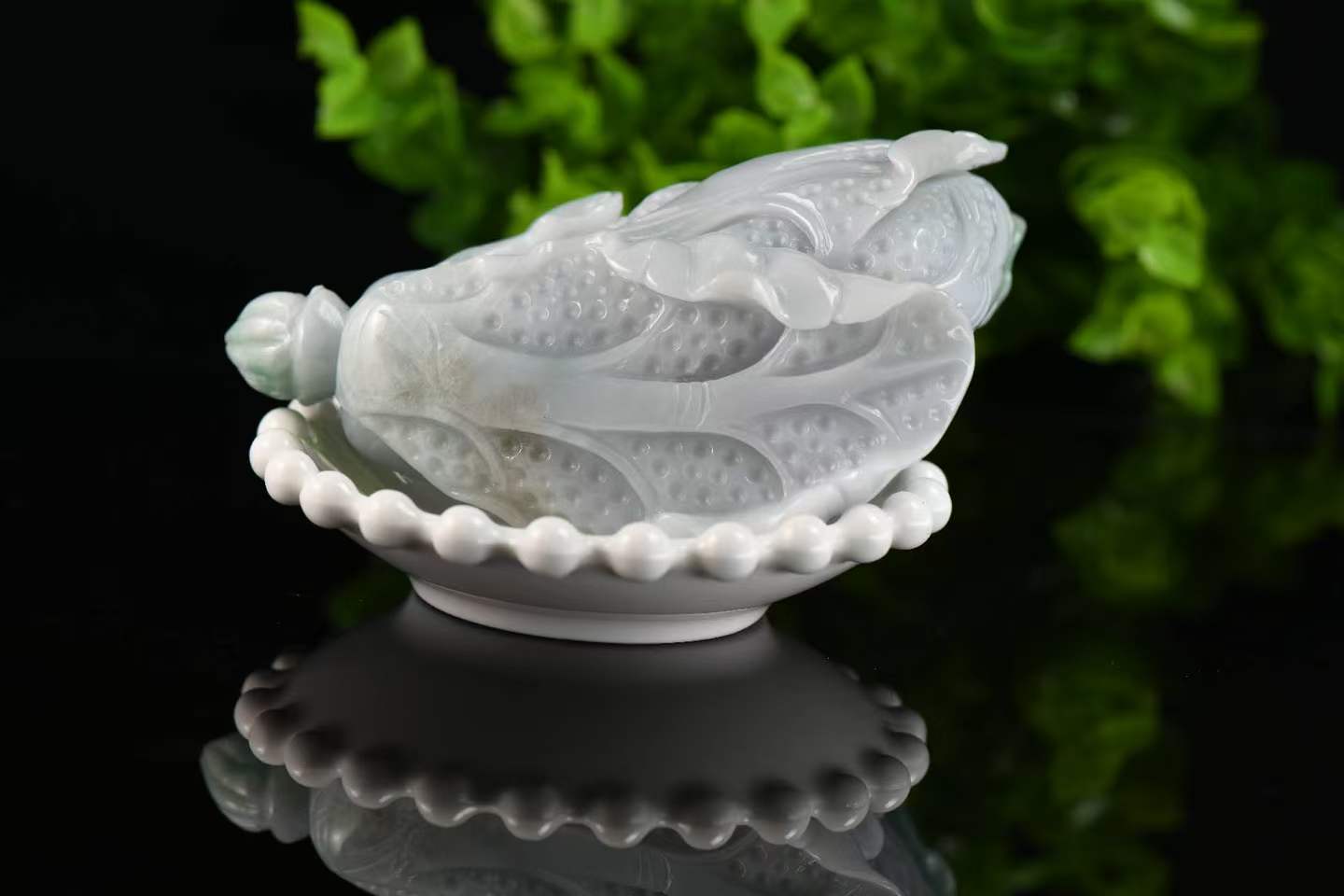百财聚福 天然 A 货翡翠白菜摆件