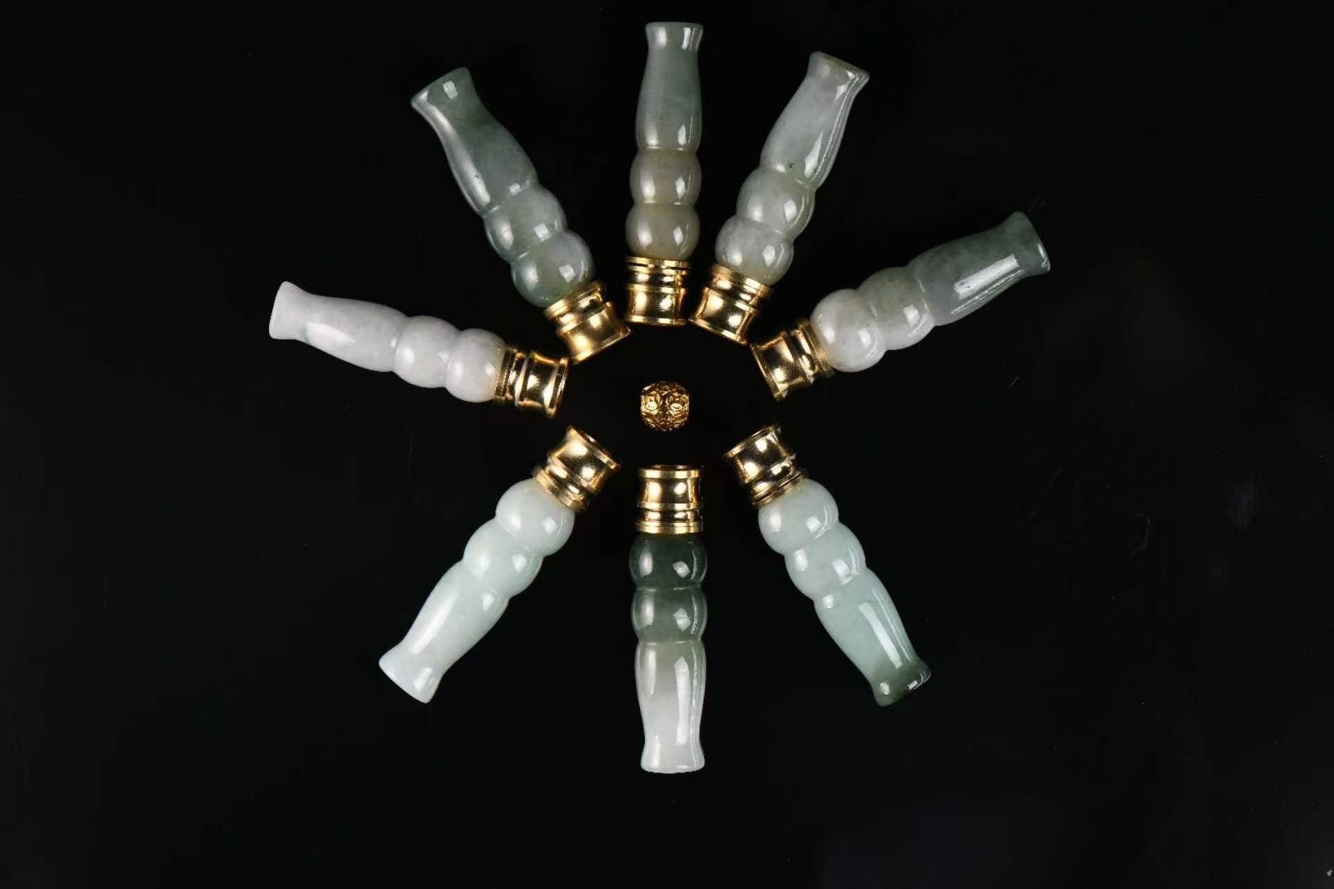 福禄随身 天然 A 货翡翠葫芦烟嘴系列