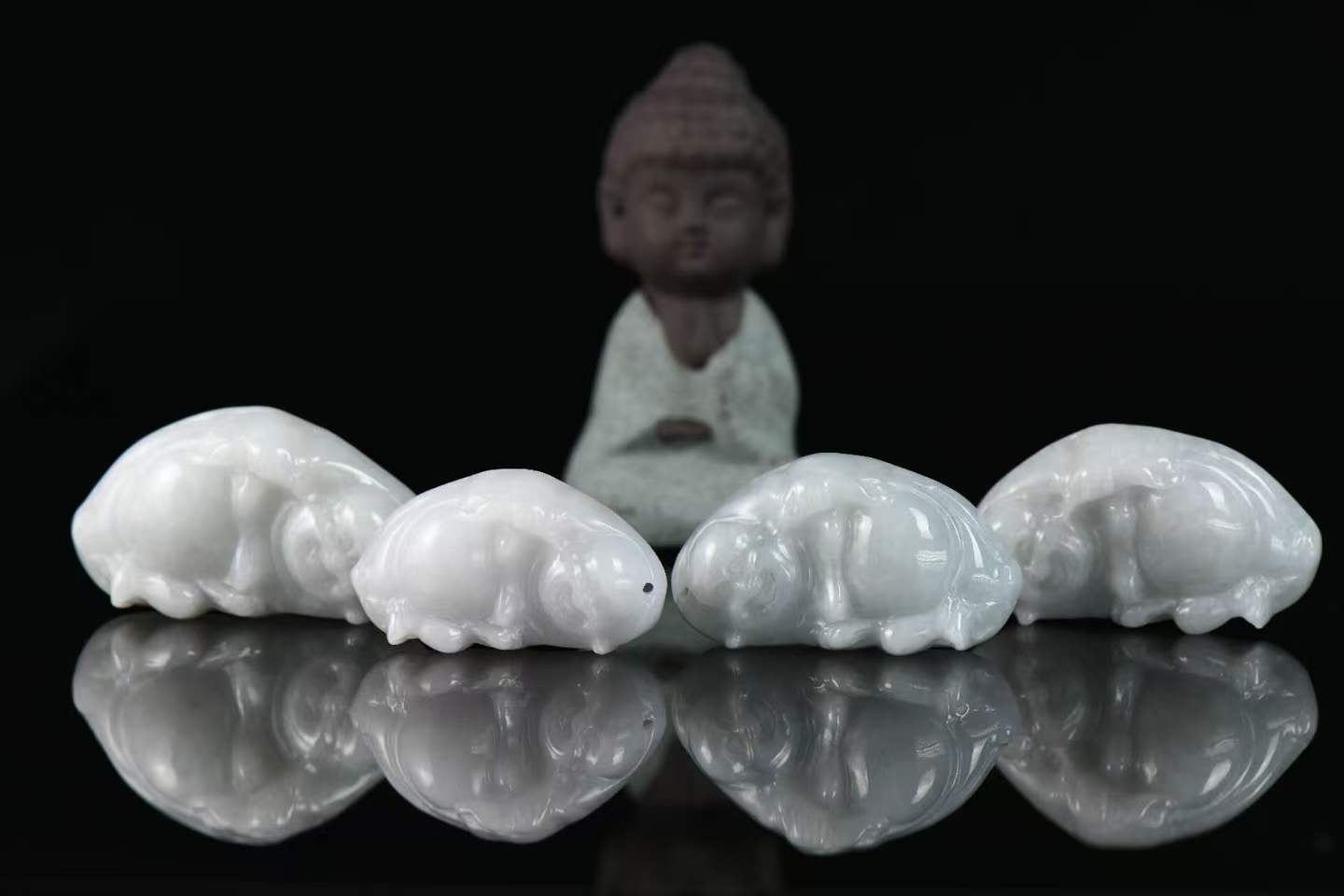 逍遥纳福 天然 A 货翡翠口袋佛系列（单款）
