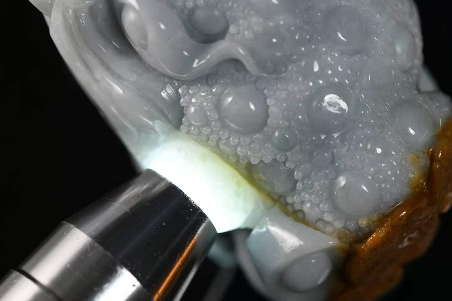 金蟾带皮 天然 A 货翡翠金蟾摆件