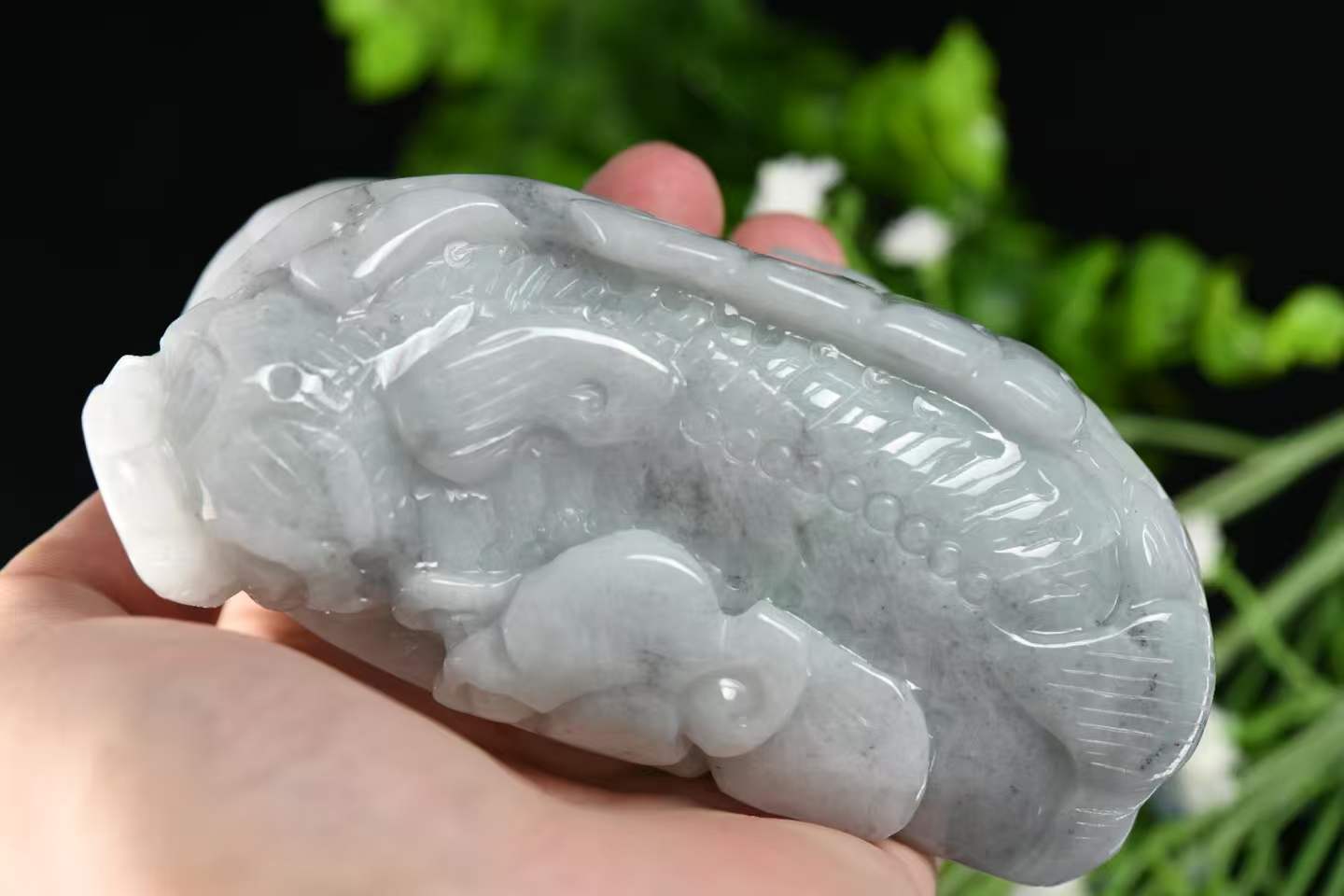 貔貅镇财 天然 A 货翡翠貔貅摆件