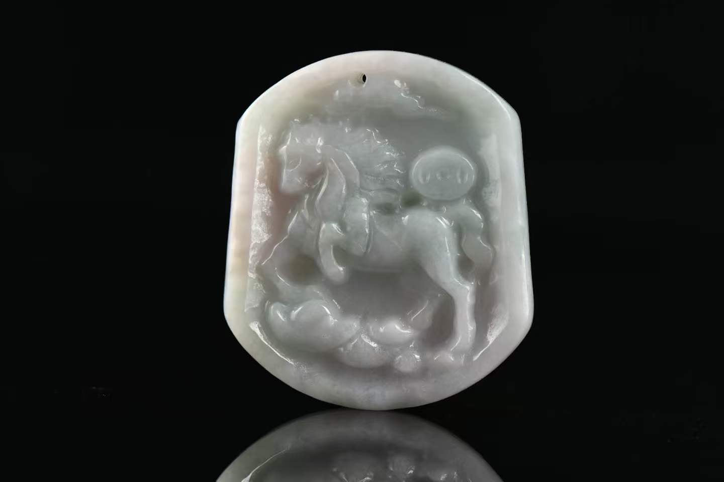 马到成功 天然 A 货翡翠马牌吊坠