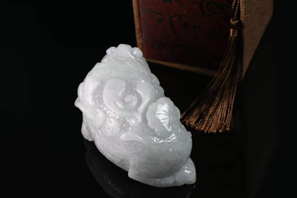 金蟾聚财 天然 A 货翡翠金蟾摆件