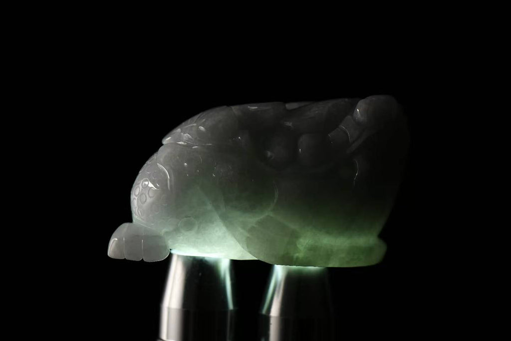 金蟾聚财 天然 A 货翡翠金蟾摆件