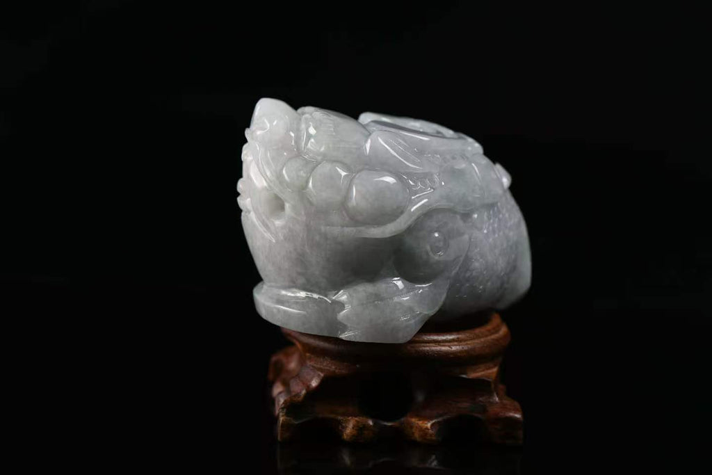 金蟾聚财 天然 A 货翡翠金蟾摆件