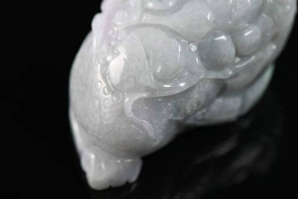 金蟾聚财 天然 A 货翡翠金蟾摆件