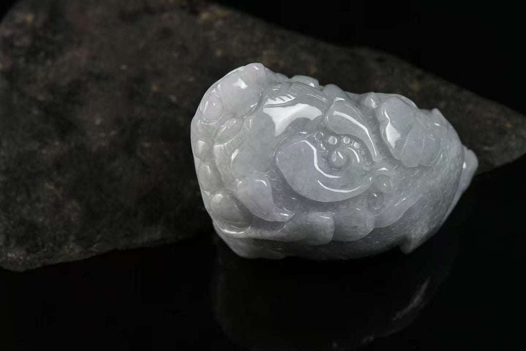 金蟾聚财 天然 A 货翡翠金蟾摆件