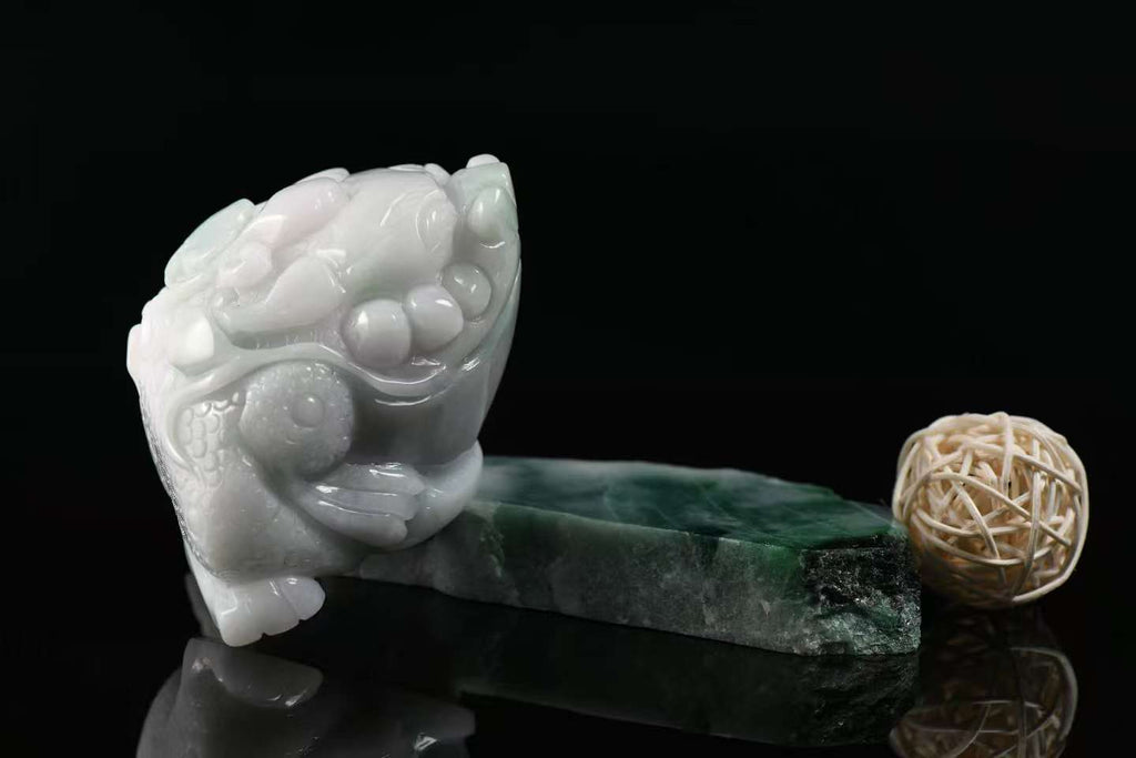 金蟾聚财 天然 A 货翡翠金蟾摆件