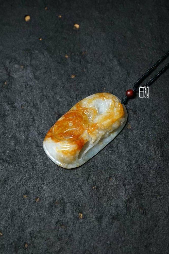 金翡祥龙 天然 A 货翡翠黄翡龙形吊坠