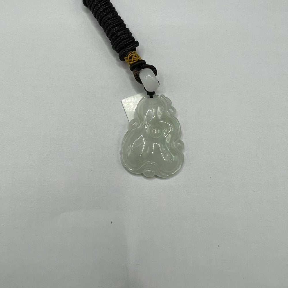翠影荷韵吊坠 天然 A 货翡翠荷叶挂坠