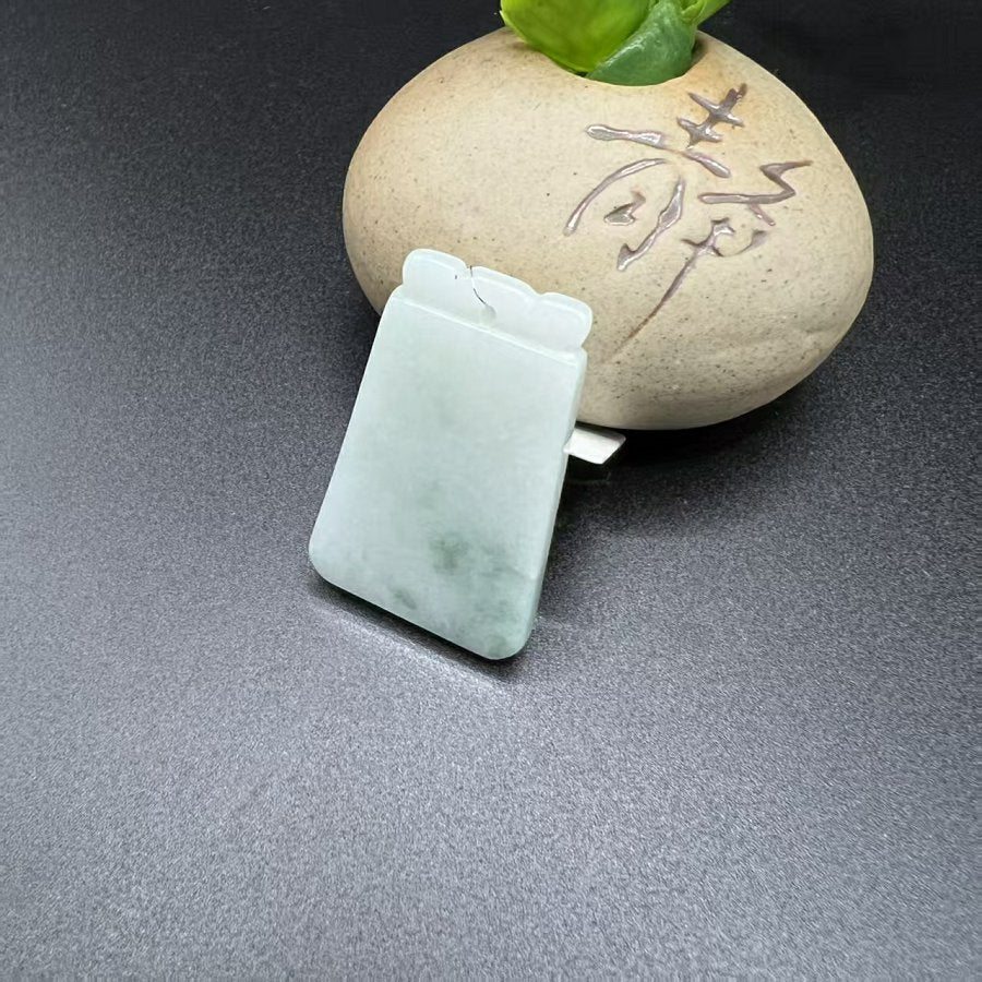 翠色如意平安牌 天然 A 货翡翠素面无事牌吊坠