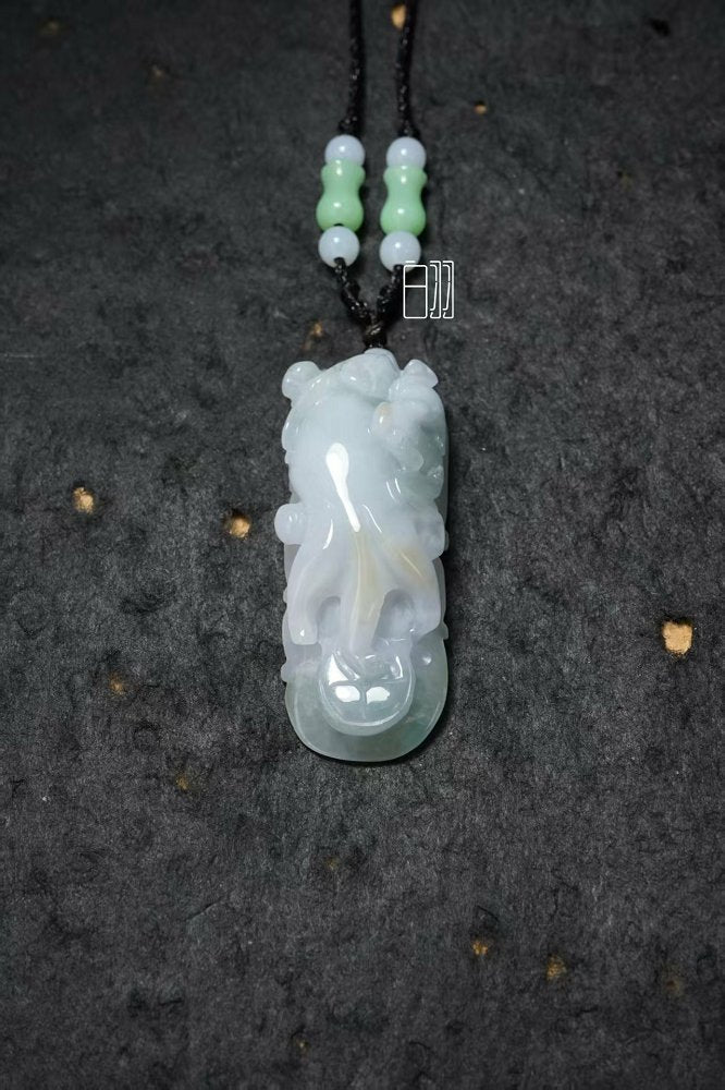 翠玉繁花 天然 A 货翡翠花卉挂坠