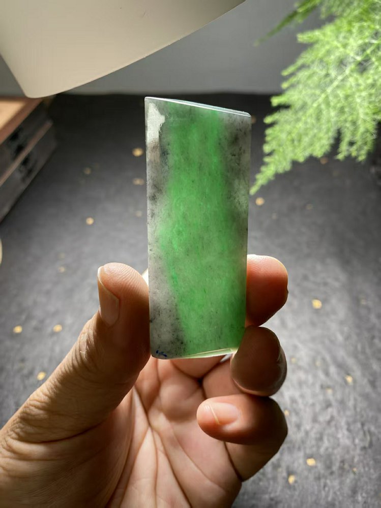 阳绿飘花翡翠方牌料 (单款) 天然 A 货冰种阳绿原石明料