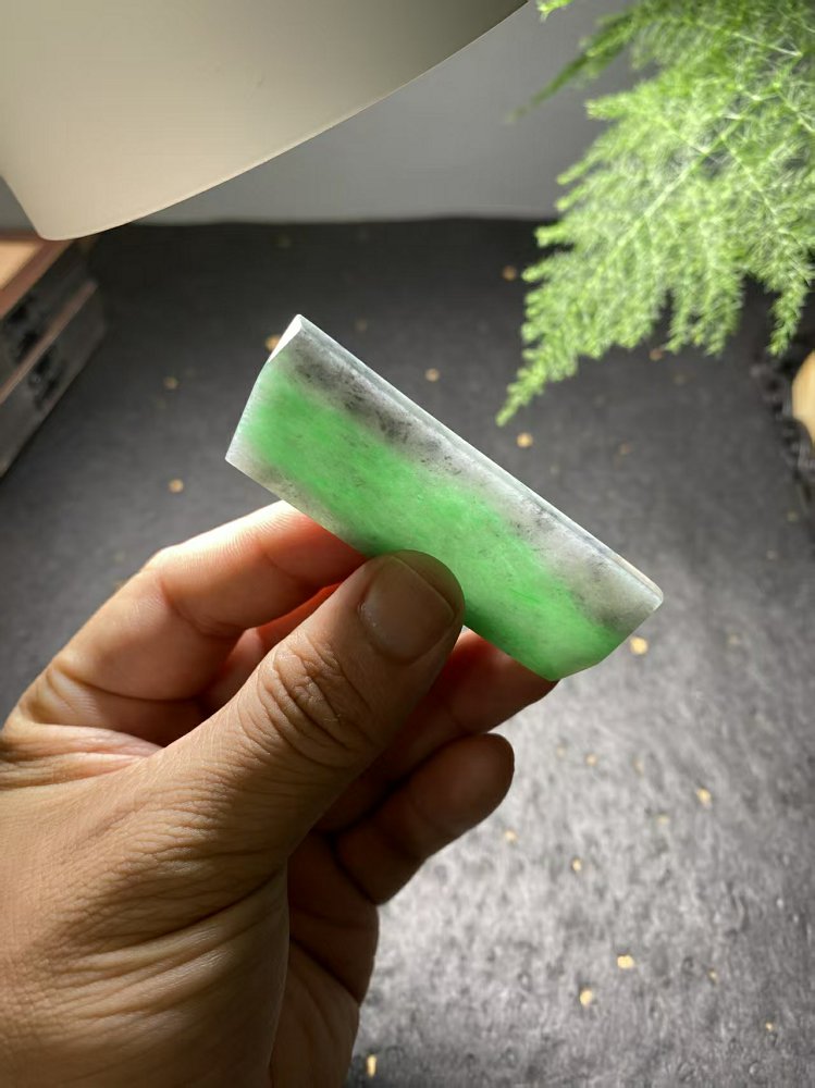 阳绿飘花翡翠方牌料 (单款) 天然 A 货冰种阳绿原石明料