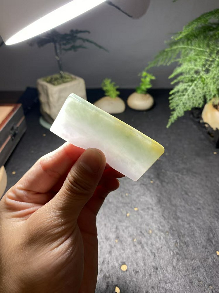 三彩冰底翡翠片料 天然 A 货淡紫黄绿三色原石毛料