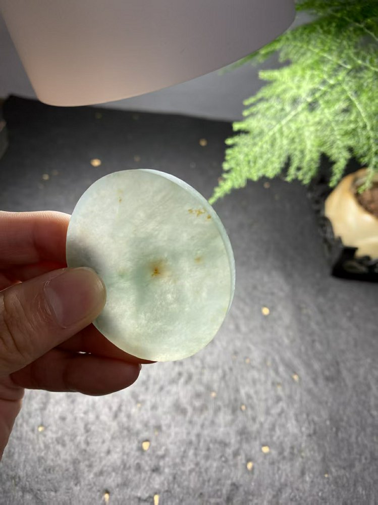 冰底飘花翡翠圆牌料 天然 A 货冰种飘花原石明料