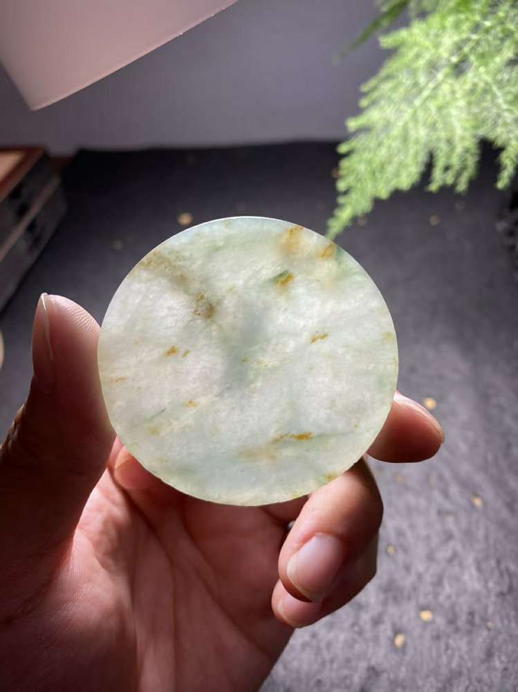 冰底飘花翡翠圆牌料 天然 A 货冰种飘花原石明料