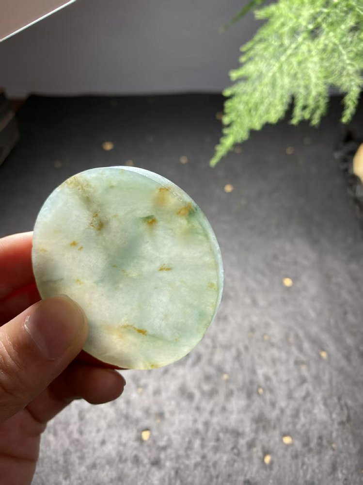 冰底飘花翡翠圆牌料 天然 A 货冰种飘花原石明料