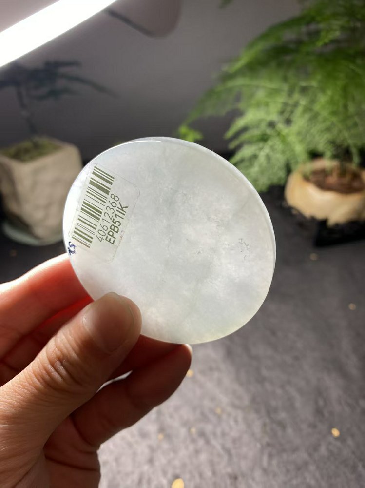 冰底飘花翡翠圆牌料 天然 A 货冰种飘花原石明料