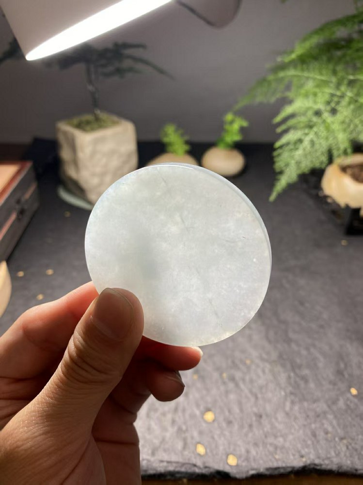 冰底飘花翡翠圆牌料 天然 A 货冰种飘花原石明料