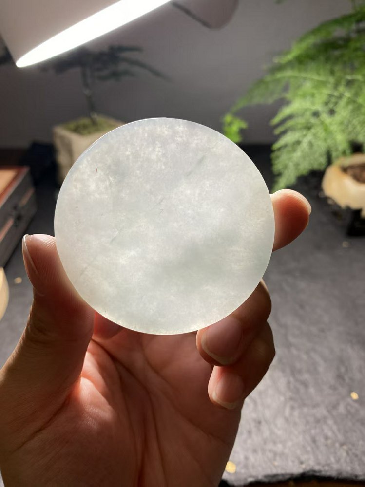 冰底飘花翡翠圆牌料 天然 A 货冰种飘花原石明料