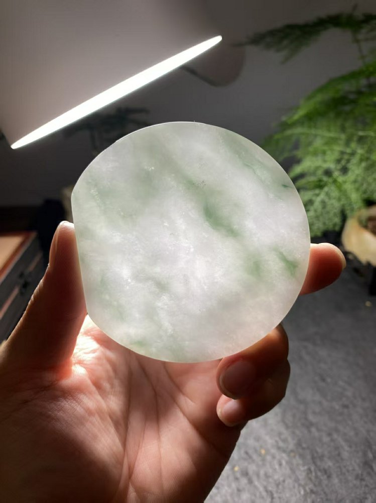 冰底飘花翡翠圆牌料 天然 A 货冰种飘花原石明料