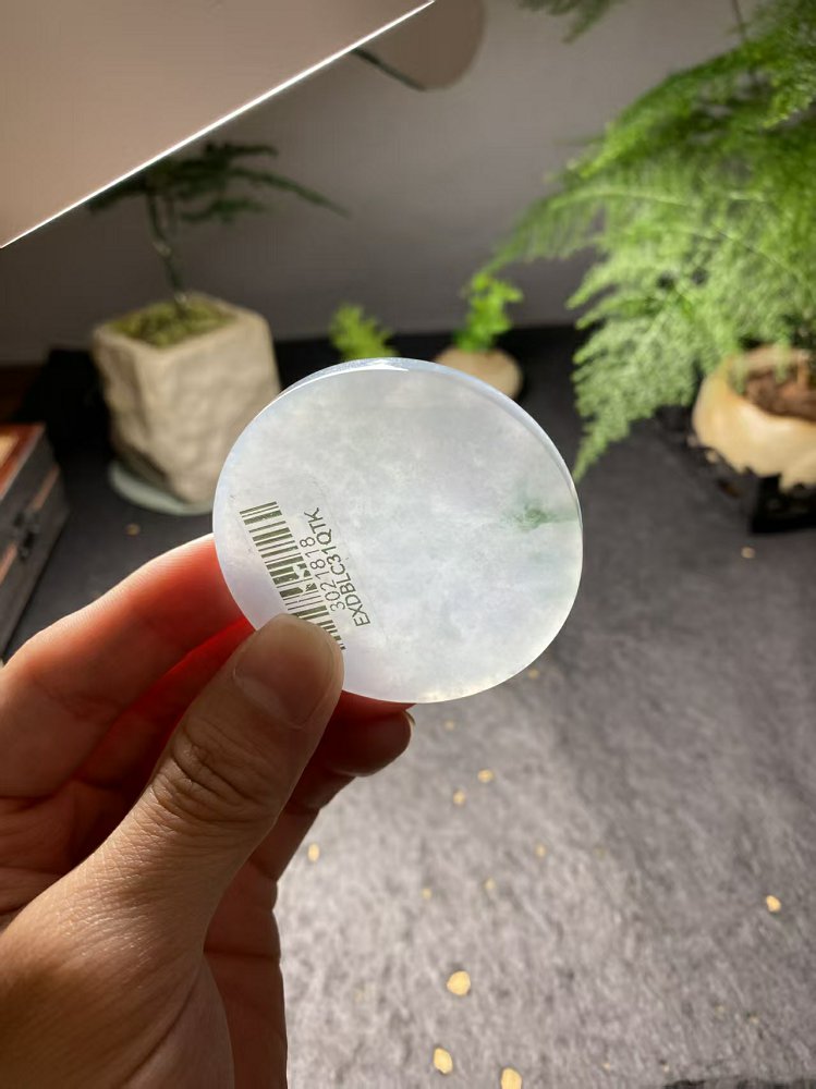 冰底飘花翡翠圆牌料 天然 A 货冰种飘花原石明料