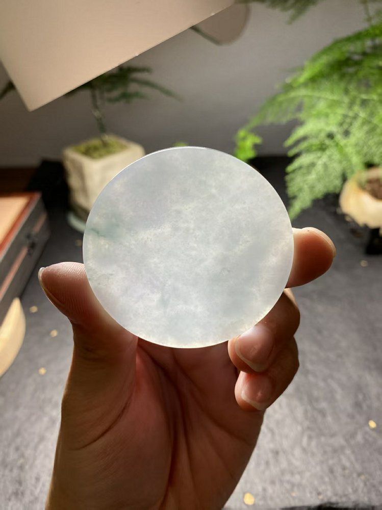 冰底飘花翡翠圆牌料 天然 A 货冰种飘花原石明料