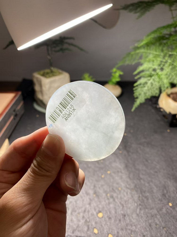 冰底飘花翡翠圆牌料 天然 A 货冰种飘花原石明料