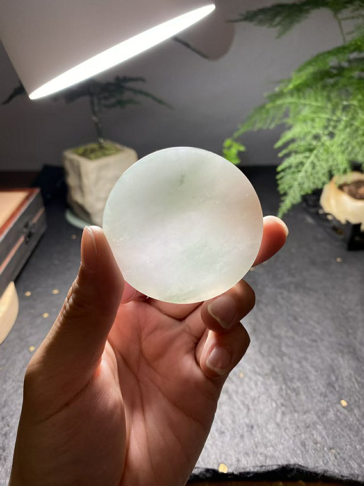 冰底飘花翡翠圆牌料 天然 A 货冰种飘花原石明料