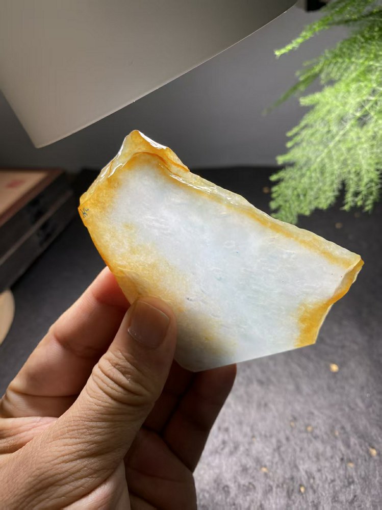 冰种冰白带黄翡翡翠边角料 天然 A 货原石明料