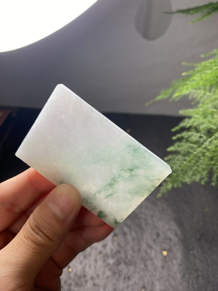 冰种白地飘绿翡翠方牌料 天然 A 货原石明料