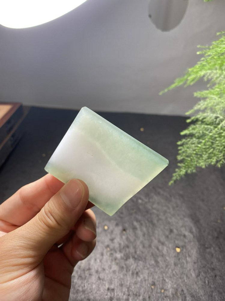 冰种冰白飘黄翡翡翠随形牌料 天然 A 货原石明料