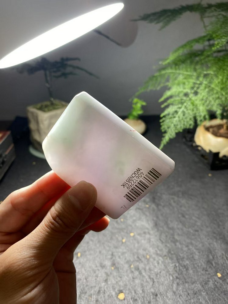 冰种淡春彩翡翠随形牌料 天然 A 货原石明料