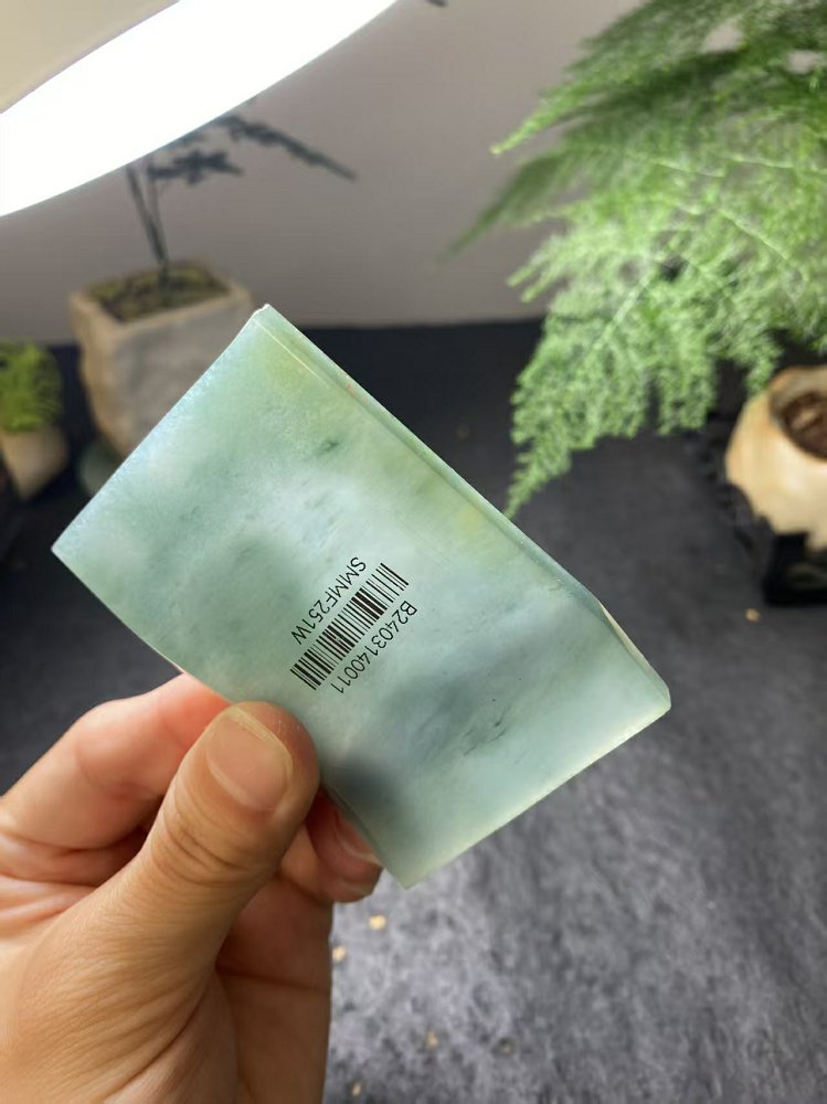 冰种晴水绿飘蓝翡翠方牌料 天然 A 货原石明料
