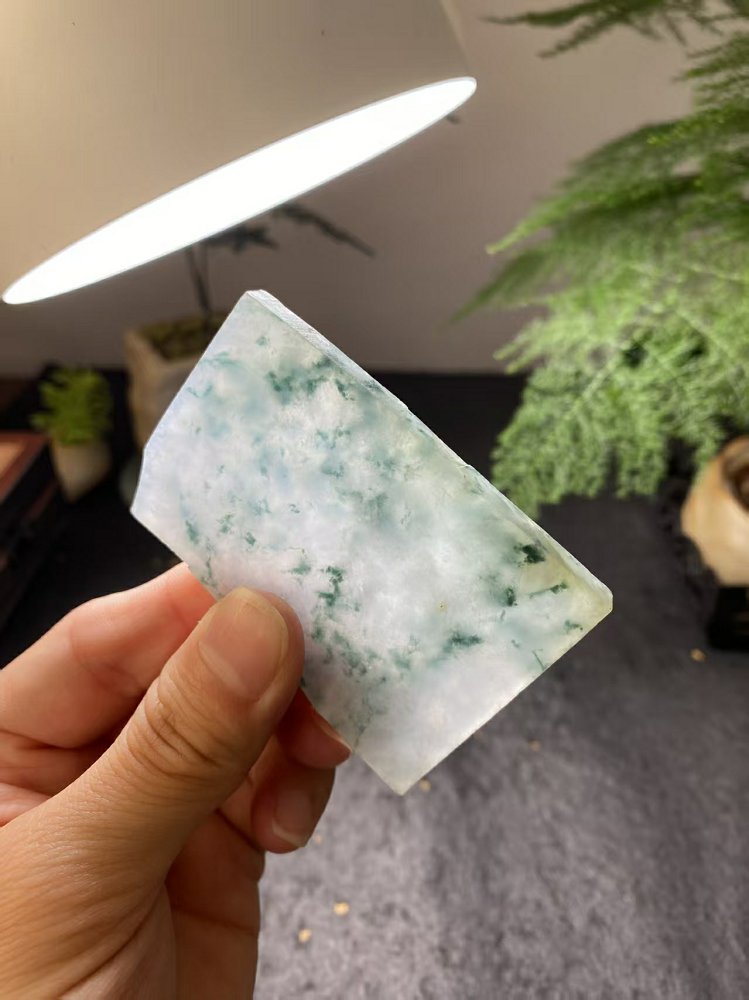 冰种冰白飘蓝绿翡翠随形牌料 天然 A 货原石明料