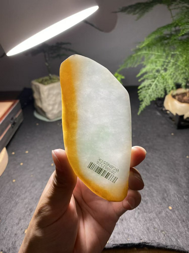 冰种冰白飘浓黄翡翡翠随形牌料 天然 A 货原石明料