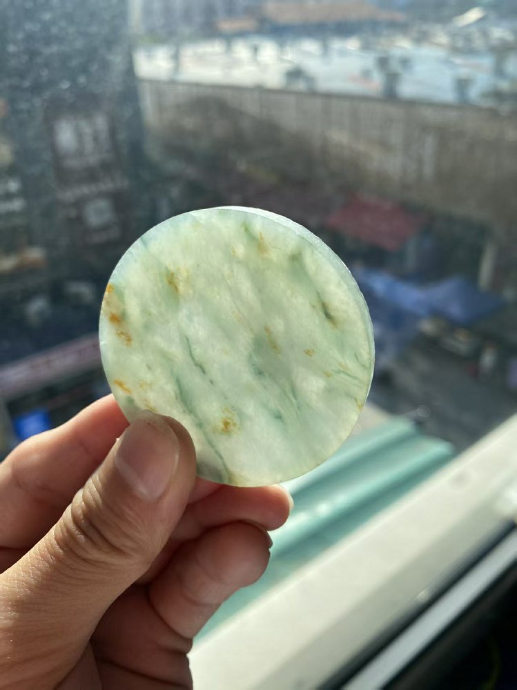 冰种晴水绿飘黄翡翡翠圆牌料 天然 A 货原石明料