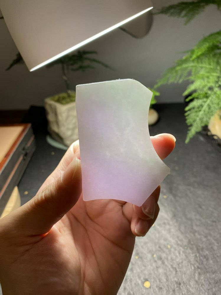 冰种冰白飘淡紫翡翠随形料 天然 A 货原石明料