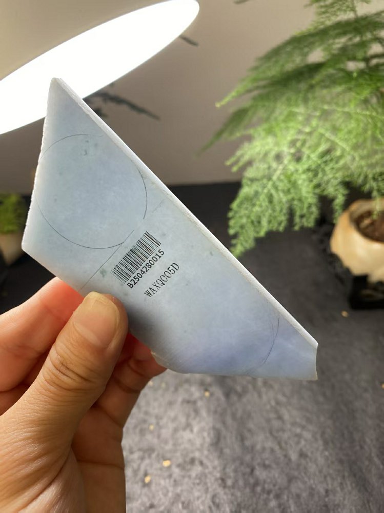 冰种淡蓝底翡翠随形料 天然 A 货原石明料