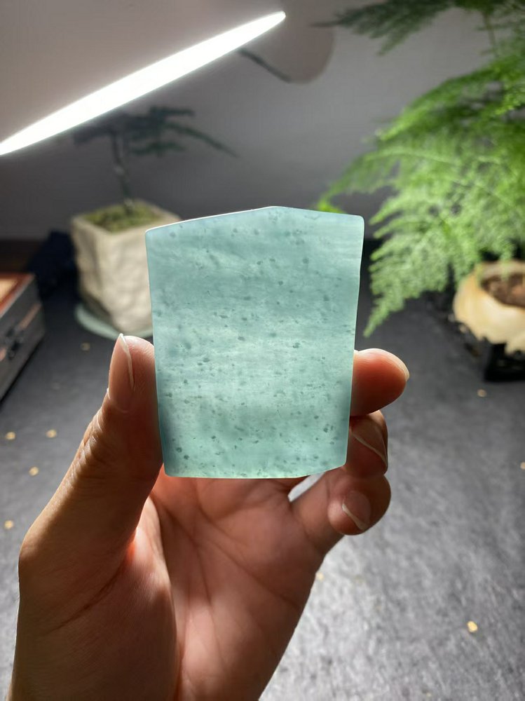 冰种晴水绿翡翠随形牌料 天然 A 货原石明料