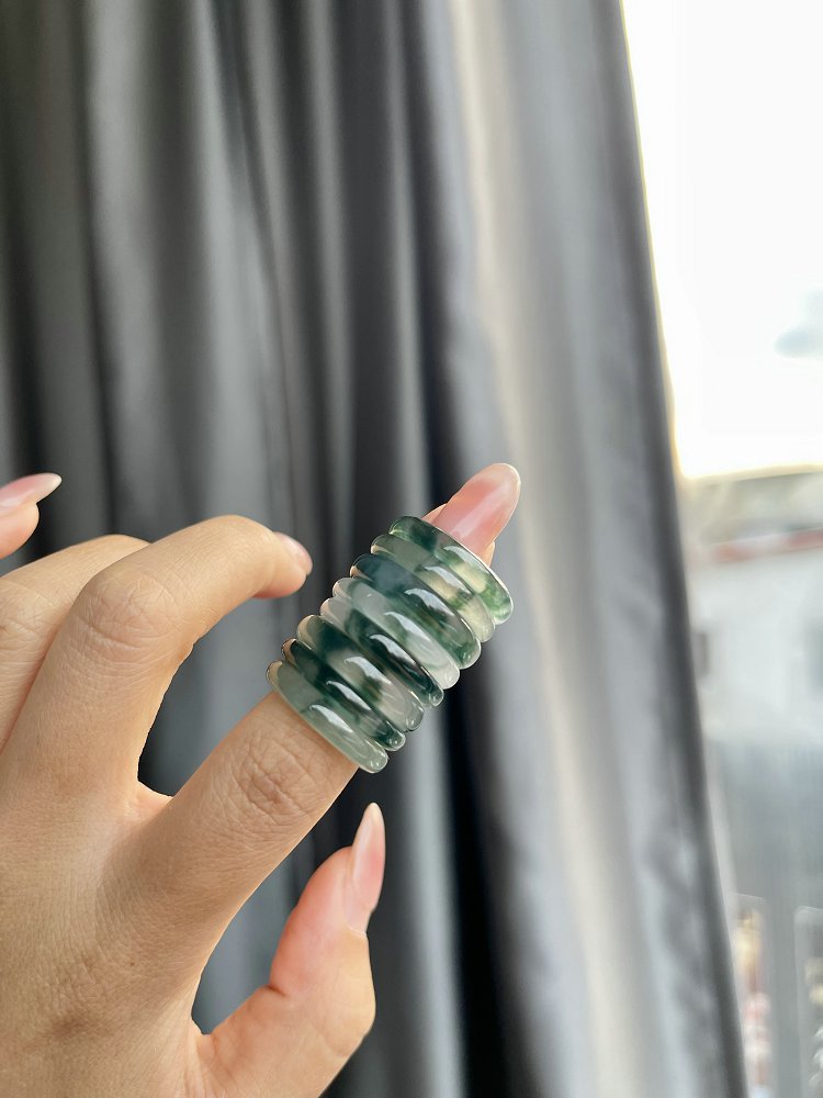 天然 A 货冰种墨翠飘花翡翠戒指 玉质指环（单件装）