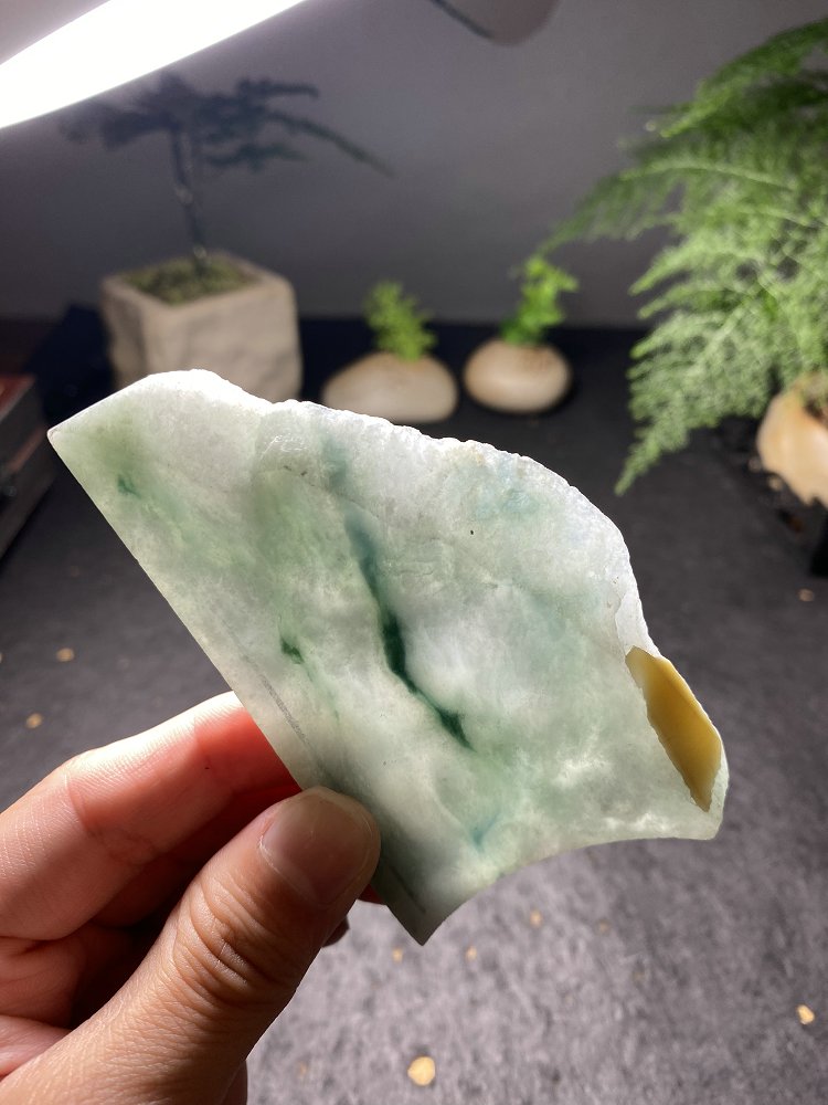 翠影随形 天然 A 货冰种晴水绿飘墨翠翡翠随形毛料