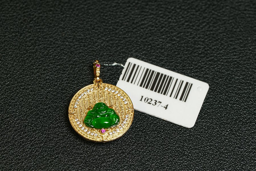 金翠祥轮 天然 A 货翡翠冰种阳绿金镶钻红宝佛纹吊坠