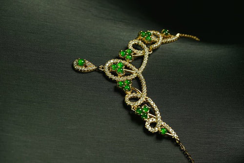 金翠缠枝 天然 A 货翡翠冰种阳绿金镶钻缠枝套链