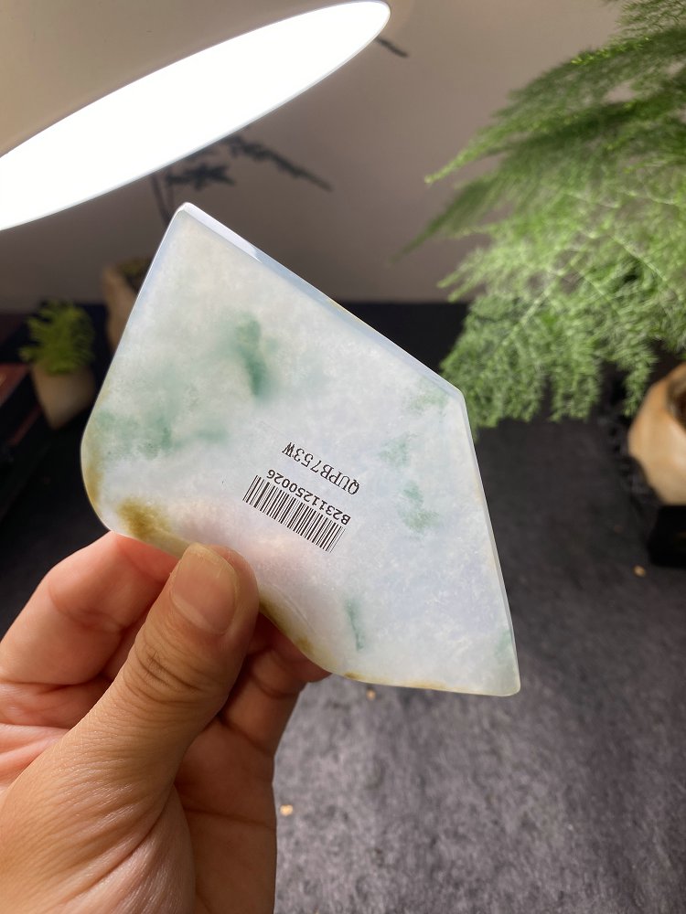 翠云随形牌 天然 A 货冰种晴水绿飘翠翡翠随形毛料