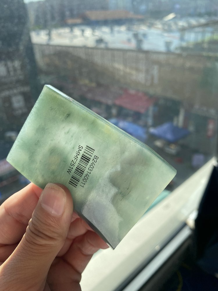 翠润方牌 天然 A 货冰种晴水绿翡翠方牌毛料