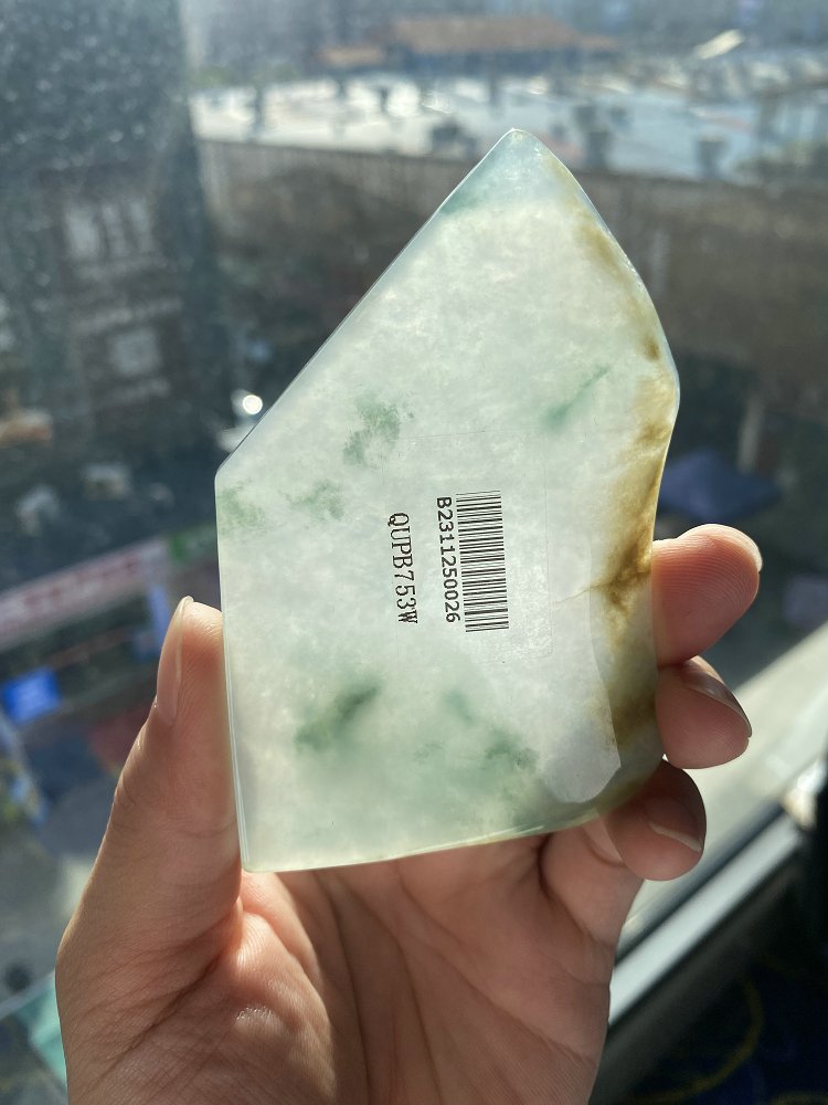 翠金随形牌 天然 A 货冰种晴水绿飘黄翡翡翠随形毛料