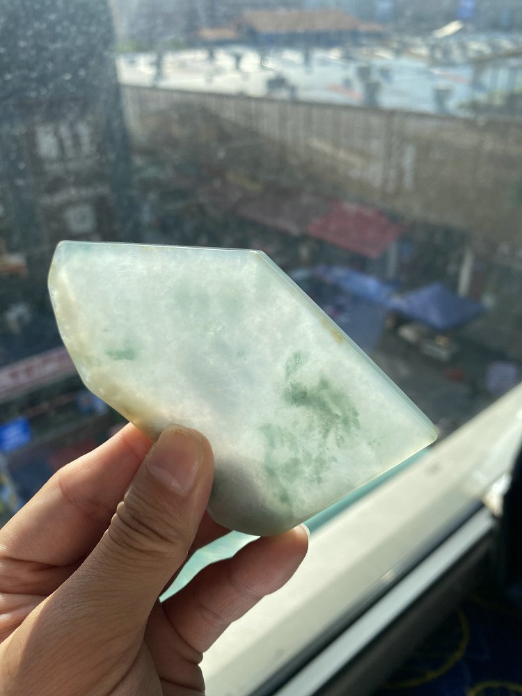 翠金随形牌 天然 A 货冰种晴水绿飘黄翡翡翠随形毛料